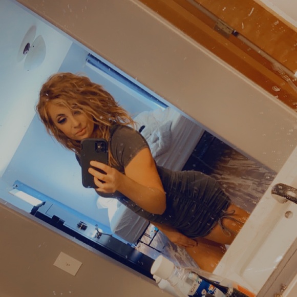 Meet your Posher, Taytum - Picture 1 of 1